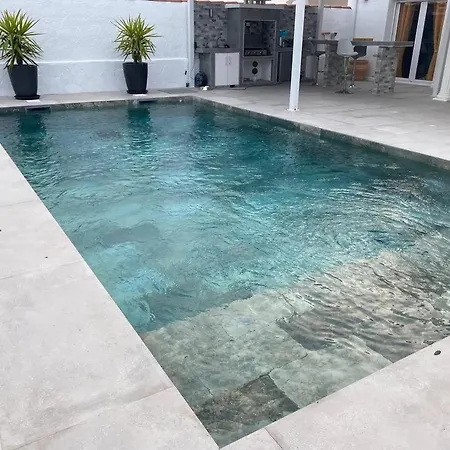 Villa Welcoming In With Private Pool Empuriabrava