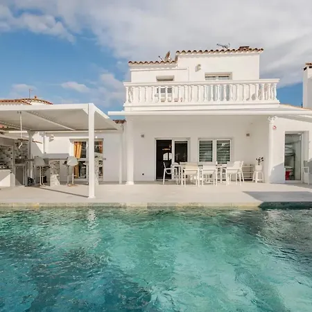 Vil·la Welcoming In With Private Pool *